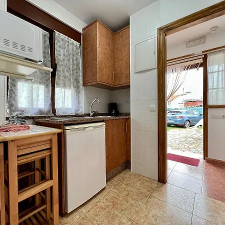 Cozy Apartment, Freewifi, Nearby Beach In * カダベド