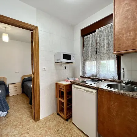 アパート Cozy Apartment, Freewifi, Nearby Beach In カダベド