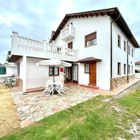アパート Cozy Apartment, Freewifi, Nearby Beach In カダベド